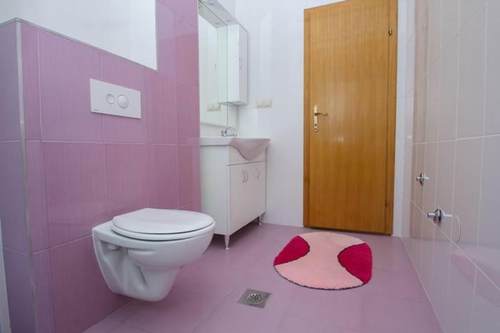 Apartmani Pranjic คาชเตลา ภายนอก รูปภาพ