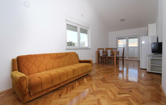 Apartmani Pranjic คาชเตลา ภายนอก รูปภาพ